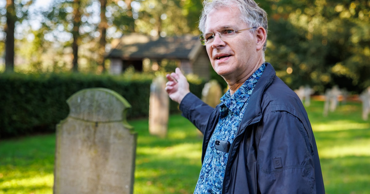 Helmuth (63) ontrafelt verhalen van ‘vergeten’ doden (misschien liggen zelfs jouw voorouders hier)