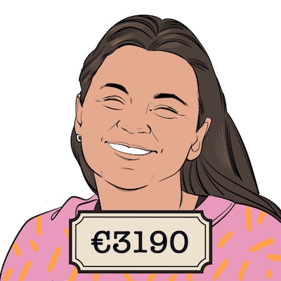 جوي (27 عاماً) تتحدث عن عملها كمساعدة لجراح الفم والفكين: 'وظيفة ممتعة وراتب جيد'