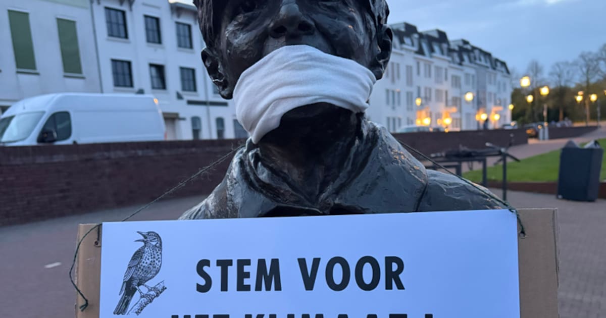Beroemde standbeelden ineens ‘de mond gesnoerd’ voor klimaatactie