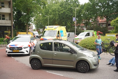 Fietser gewond bij aanrijding op rotonde in Zwolle