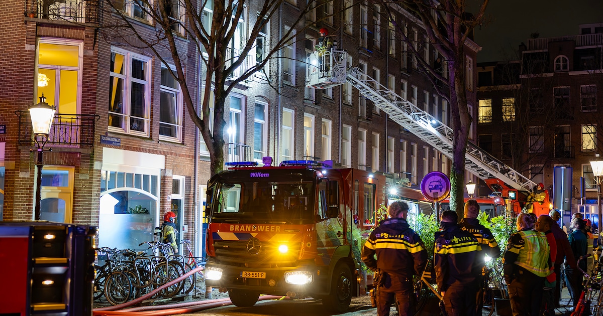 Grote brand in Amsterdam, woning onbewoonbaar