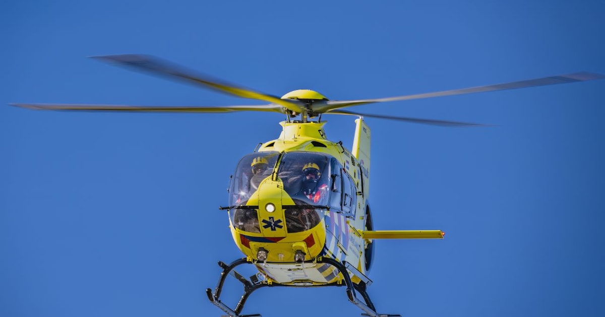 Traumahelikopter ingezet bij reanimatie op Leemringweg in Kraggenburg | Foto
