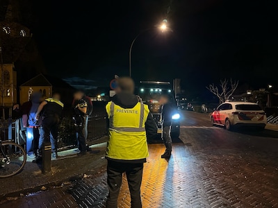 Buurtpreventie handelt razendsnel: winkeldief in Elspeet binnen drie minuten aangehouden