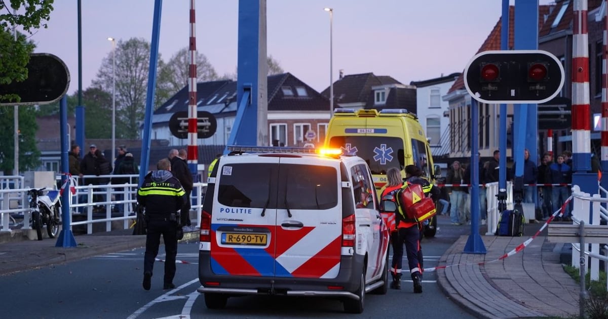 Drie gewonden tijdens brommernacht in Hasselt en Zwartsluis: ‘Gevaarlijk en onder invloed’