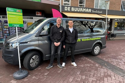Zwollenaren in Berkum hebben 3 weken geen supermarkt, daarom rijdt er een boodschappenbus