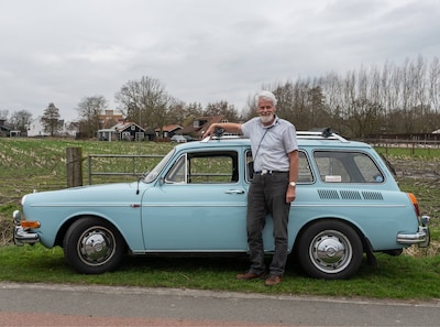 Henk (70) heeft nog altijd zijn allereerste auto: ‘Erin begraven worden? Nee, dat is zonde’