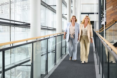 Jacqueline en Marijke starten nieuw vrouwennetwerk VivaFem: ongelijkheid op de werkvloer bespreekbaa