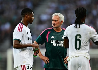 ظهر دينزل دومفريز لأول مرة مع ريال مدريد كمهاجم جناح