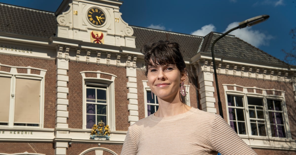 Schrijfster uit Vaassen ziet leerlingen haar roman op boekenlijst ...