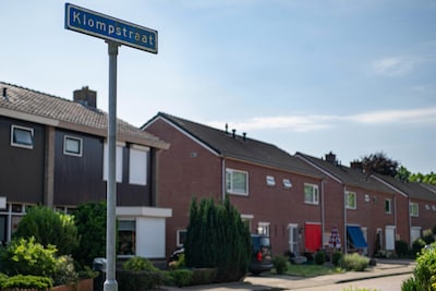 Huurder klaagt over schade aan zijn woning, maar wil niet zomaar meewerken aan renovatie