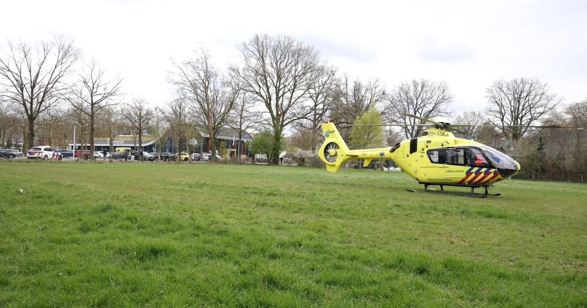 Traumahelikopter ingezet bij ‘medisch incident’ bij Twentebad in Hengelo