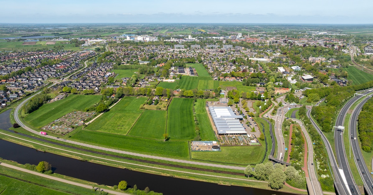 Staphorst onder vuur: beschuldiging van geheimhoudingsschending over woningbouwplannen