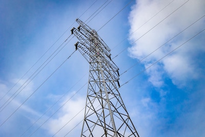 Stroomuitval en storingen dreigen: Provincie Gelderland wil spoeddebat na alarmkreet TenneT