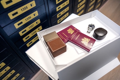 Loodzware muren en een handpalmscan: zo werkt de nieuwe kluisruimte van dit bedrijf in Almere