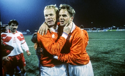 Een fout van Koeman, ‘omkoping’ en een massale volksverhuizing: ook in 1993 opende Polen-uit deur naar WK