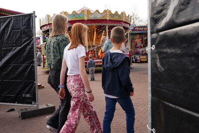 Hekken rond kermis Hoevelaken na steekpartij vorig jaar: ‘Dit is niet hoe we kermis willen vieren’