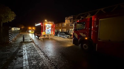 Paniek na brand in bovenwoning Almelo: bewoners geven kinderen door raam aan onderburen