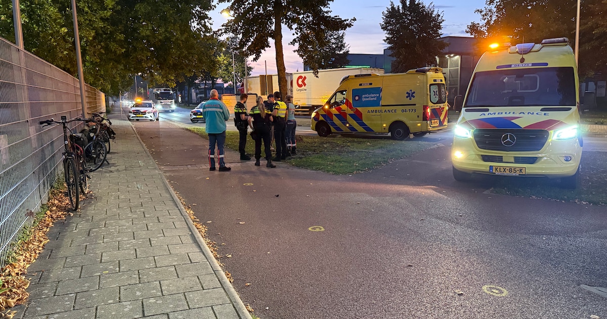 Eén gewonde bij botsing tussen fietsers op kruising in Deventer
