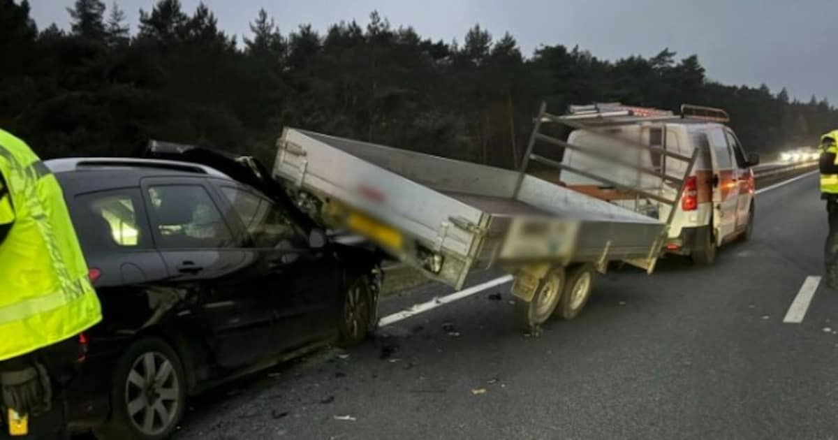 A28 bij Nunspeet grotendeels dicht na ongeluk: lange file Wezep