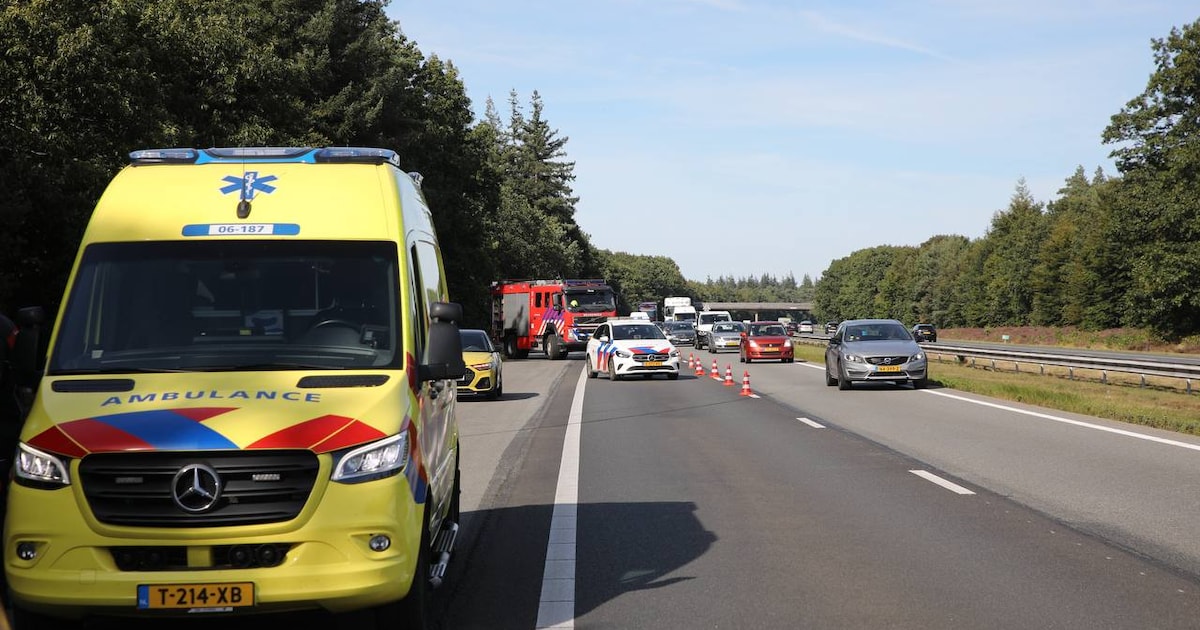 Ongeluk met meerdere voertuigen bij Wapenveld: file en vertraging op A50.