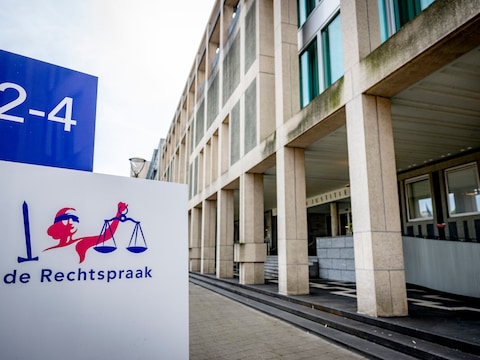 Jarenlang vrienden, nu moet Arnhemmer uit buurt 79-jarige blijven