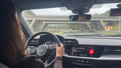 Auto’s vliegen regelmatig uit deze bocht op de A28: ‘Veel gaan er met 100 km per uur doorheen’