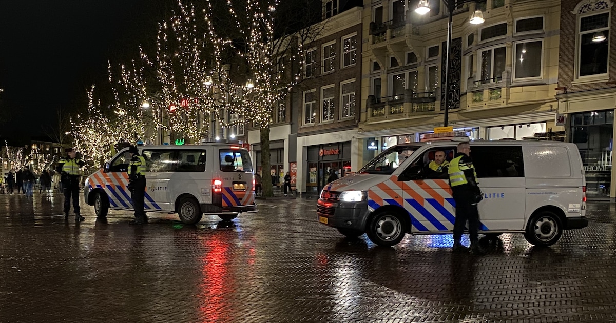 Man (30) uit Deventer aangehouden voor mishandeling Aston Villa-fan