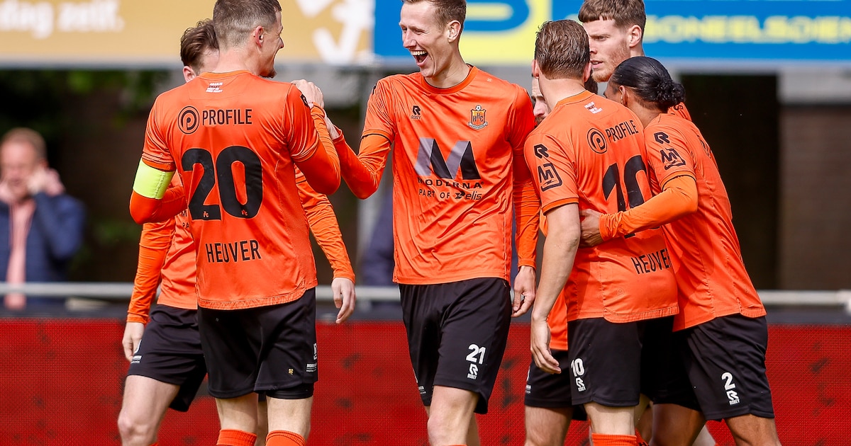 Urk gedegradeerd ondanks zege • Genemuiden nog kansrijk voor periode • • Flevo Boys en Heino hebben 