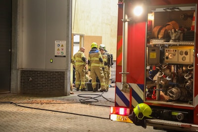 Brand in zaagmachine bij bedrijf in Barneveld op ongelukkig moment: officiële opening pand aanstaand
