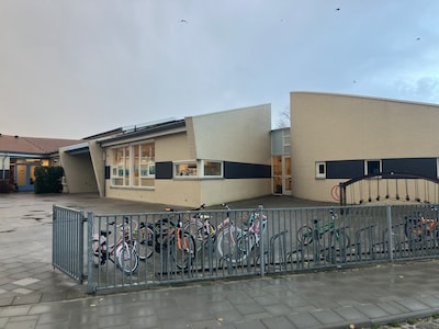 Schrik én berusting op Urk na aanhouding docent voor ontucht: 'Waarom zouden wij oordelen?'