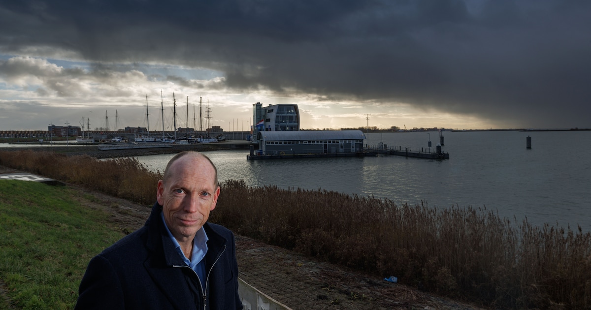 En weer vertrekt er een wethouder van Lelystad, gemeenteraad grijpt naar zwaar middel in crisis over