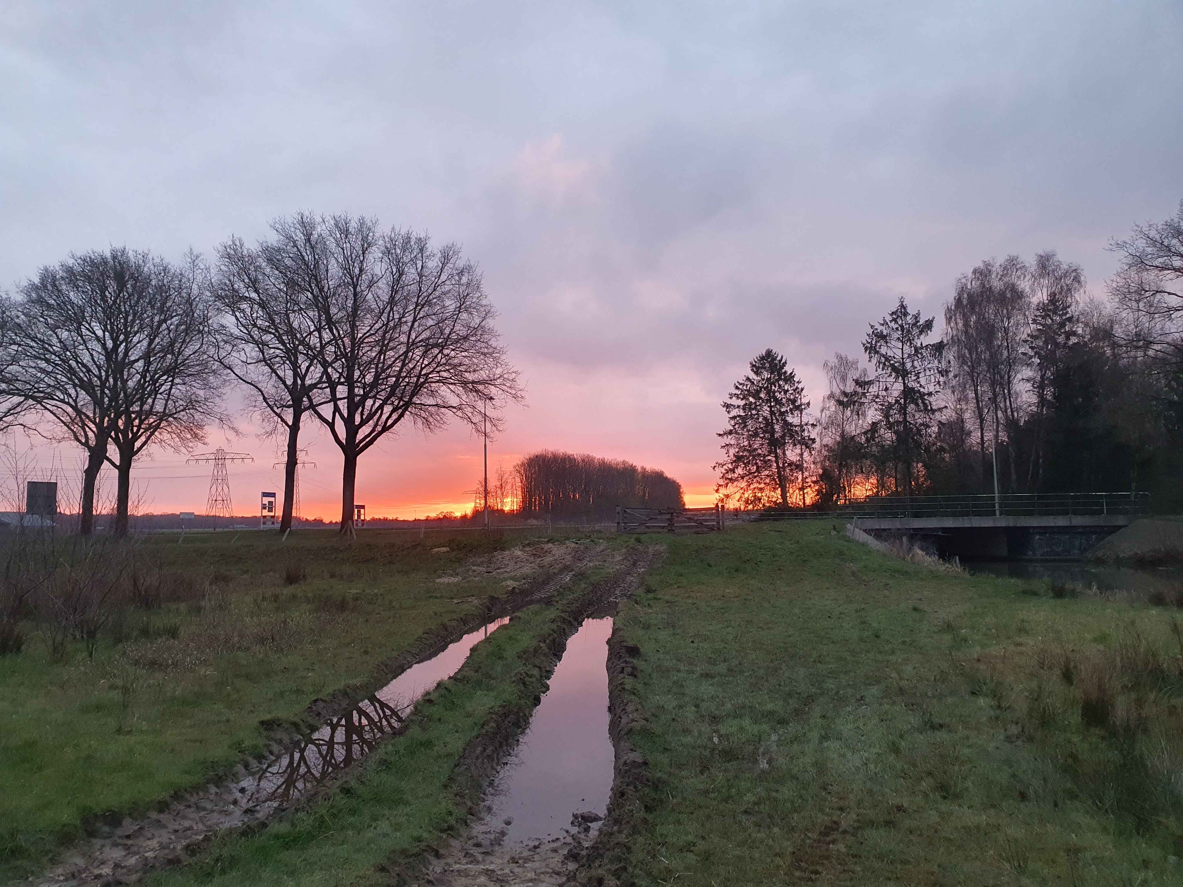Dit stuurden jullie in: Marianne geniet van zonsopkomst • Scouting Titus Brandsma zoekt vrijwilliger