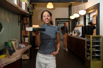 Aisha (21) komt sinds haar 11de op deze plek, nu is ze er zelf de baas: ‘Hier droomde ik van’
