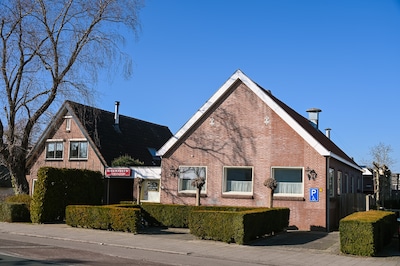 Dialect spreken, maar niet schrijven? Schriefcafé in Oostendorp helpt je op weg
