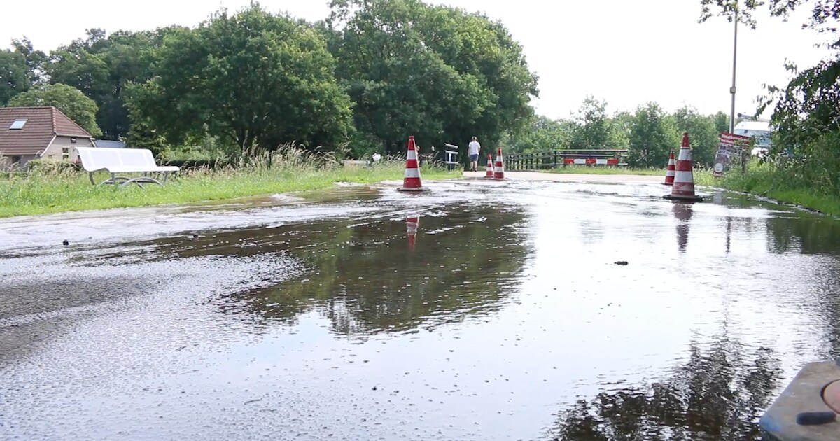 Waterleiding gesprongen in Laag Zuthem