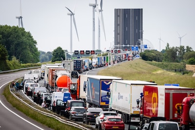 Jarenlange omleidingen en files op de loer: automobilist de klos