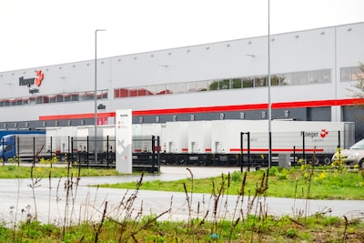 Bandenhotel en klimaatneutraal werken: dit transportbedrijf wint regionale prijs voor ondernemingen