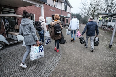 Christelijk vakantiepark vangt 130 nareizigers op: ‘We voorkomen een onmenselijke situatie’