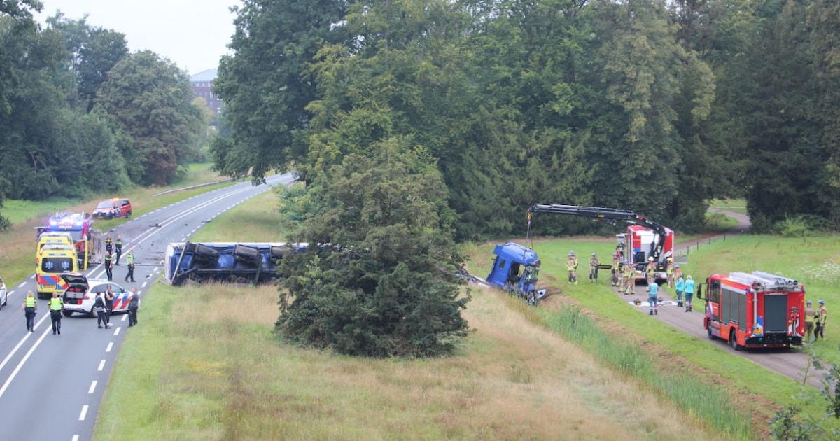 Chauffeur ForFarmers enorm geschrok­ken na noodlotti­ge botsing: ‘Dit is verschrik­ke­lijk’.