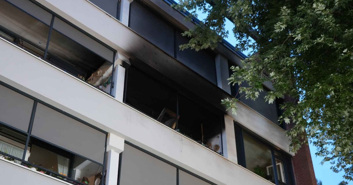 Flat ontruimd na balkonbrand in Hoogeveen