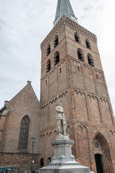 Jan van Schaffelaar moet terug naar oude plek, roept historische club op: ‘Beeld staat er verloren b