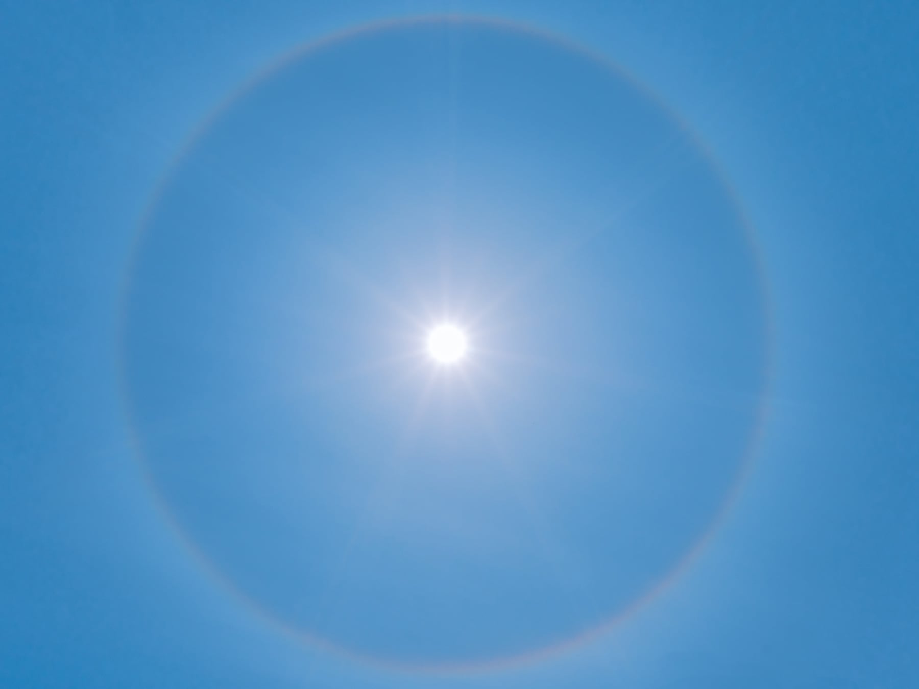 Stralend zonnig weer in Staphorst in de ochtend