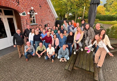 Fanfare ‘op studieweekend’ en jarige Jasper viert feestje in halloweenstijl