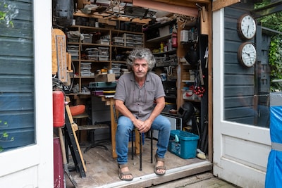 Duizendpoot Gertjan (72) laat zich niet in een hokje stoppen en probeert alles uit: ‘Ik hou van onvo