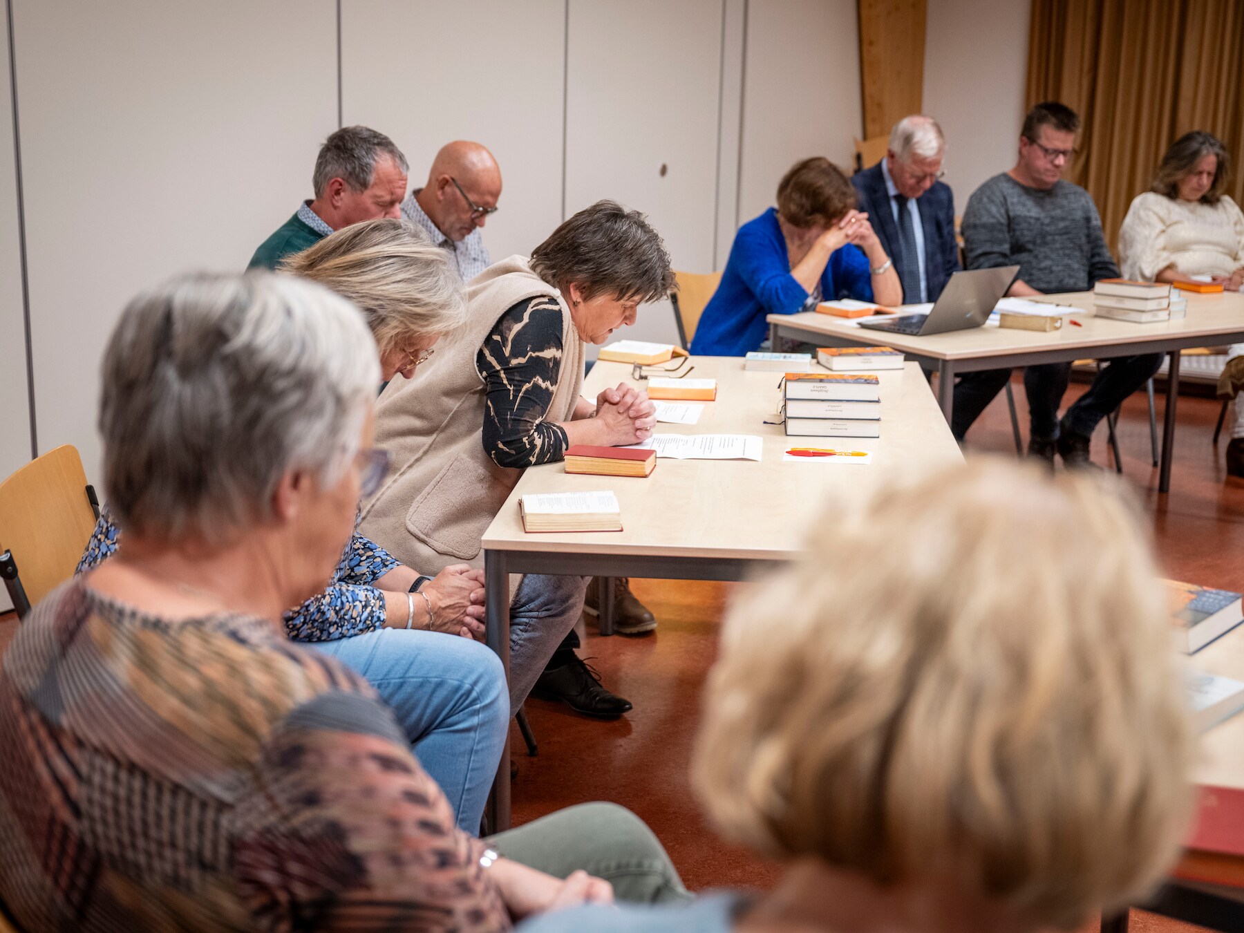 Gelovigen in Daarle bidden voor goed verloop van verkiezingen