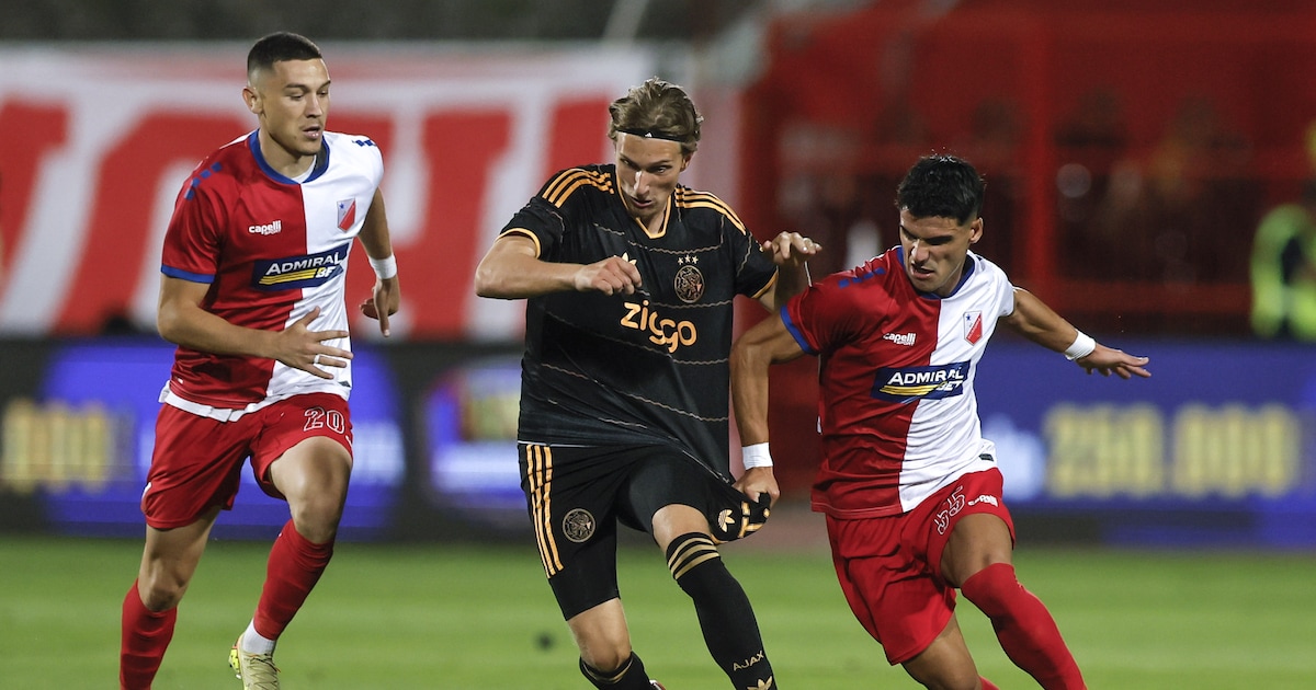 Ajax-opponent stelt vlak voor return nieuwe trainer aan: ‘Zeer lastig moment om in te stappen’