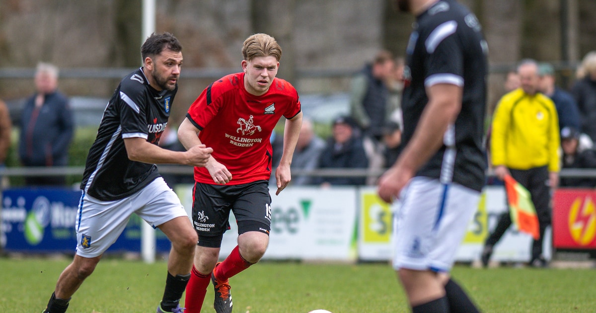 Nog geen kampioensschaal bij Loenermark, wel een lintje voor Thobias Vrijaldenhoven (18)