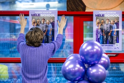 Denk jij vandaag meer paars op straat in Amsterdam te zien? Dit is de reden!