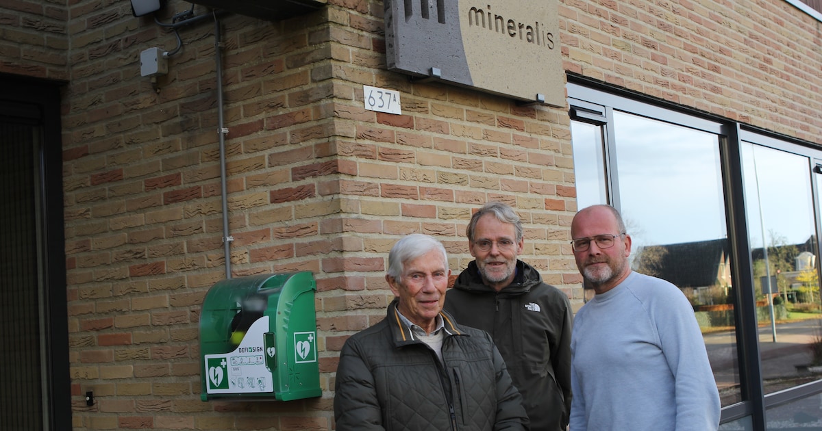 Dit stuurden jullie in: Extra AED in Hattemerbroek • Het nieuwe jeugdtrio der Rossumdaerpers is beke