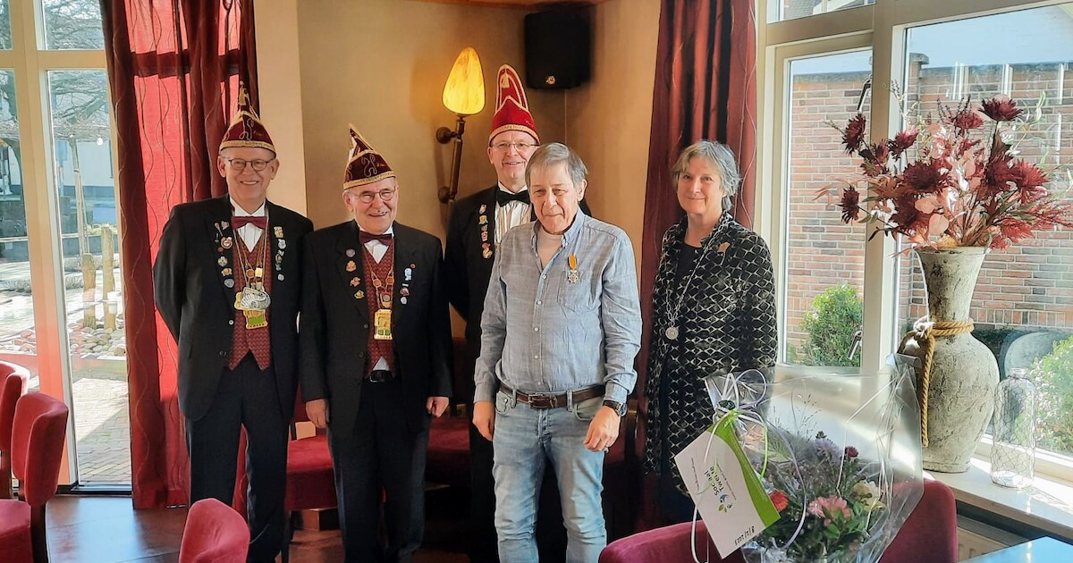 Koninklijke onderscheiding voor Bert, beloning voor jarenlange inzet voor leefbaarheid in Vasse, Man